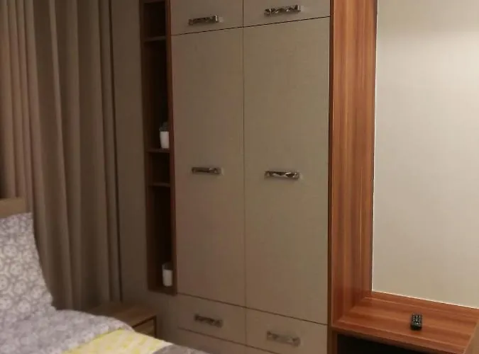 Adria Residences - Sapphire Garden - 2 Bedroom For 4 Person * Manila