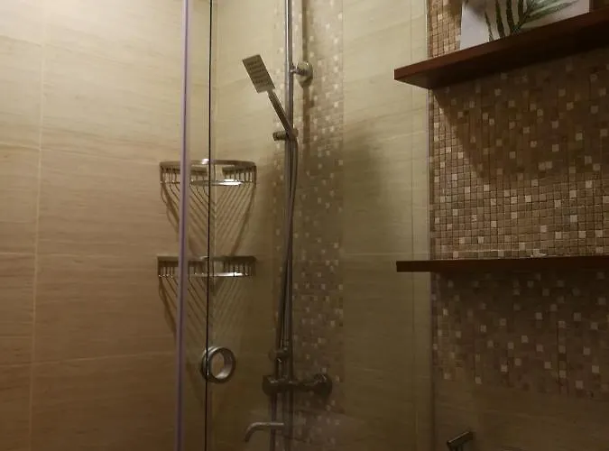Adria Residences - Sapphire Garden - 2 Bedroom For 4 Person Manila