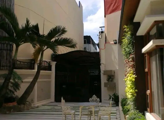 Villa Adria Residences - Sapphire Garden - 2 Bedroom For 4 Person Manila